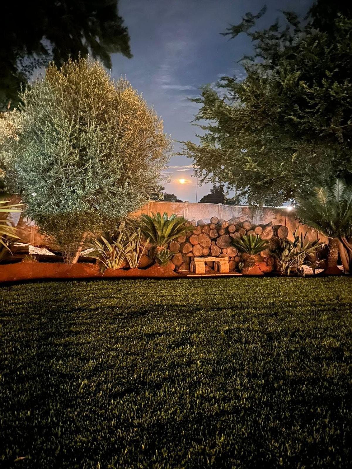 Manor Hills Guest Lodge Rustenburg Eksteriør billede