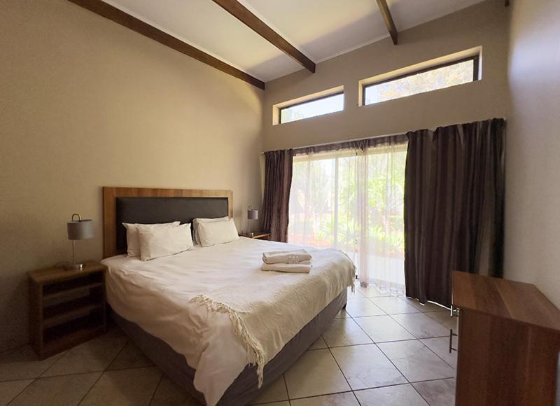 Manor Hills Guest Lodge Rustenburg Eksteriør billede
