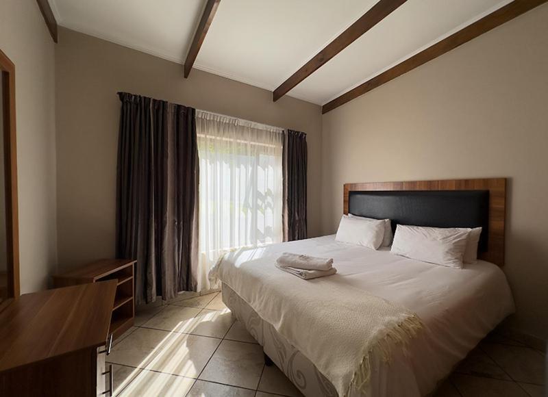 Manor Hills Guest Lodge Rustenburg Eksteriør billede